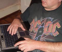 ACDC concert tickets snapped up by touts