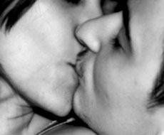 Bilden ?http://www.weeklygripe.co.uk/AImg/kissing.jpg? kan inte visas, då den innehåller fel.